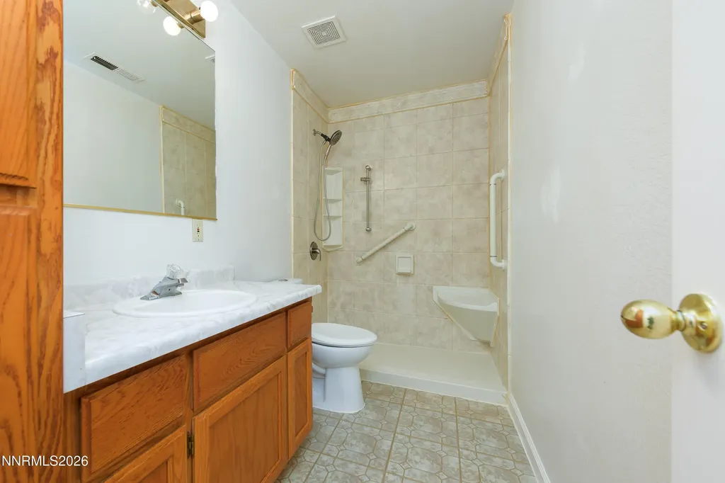 1504 Fahim Gardnerville NV 89410