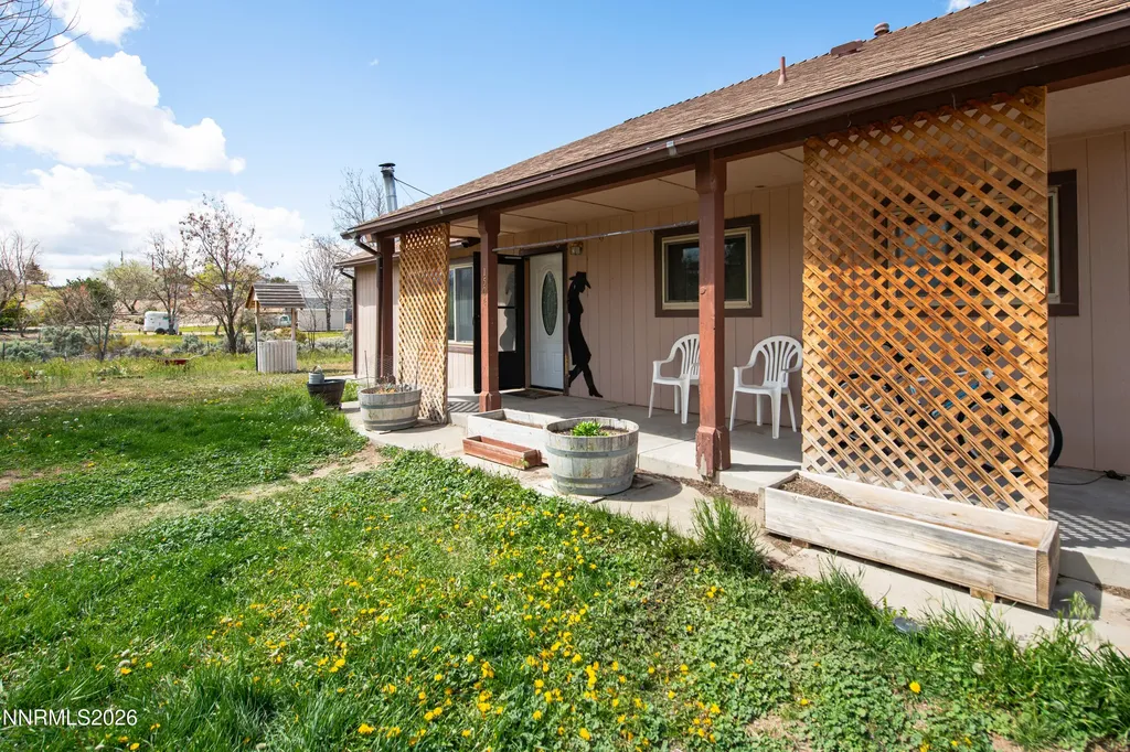 1504 Fahim Gardnerville NV 89410