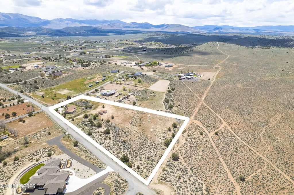 1504 Fahim Gardnerville NV 89410