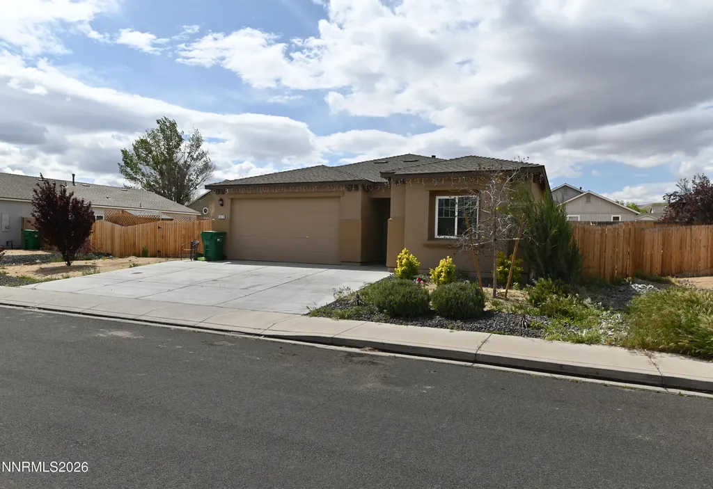 1623 Summerwind Fernley NV 89408