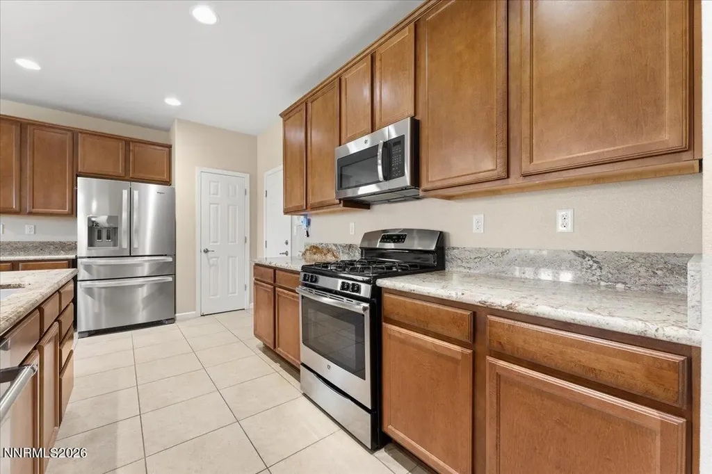 654 St Andrews Dayton NV 89403