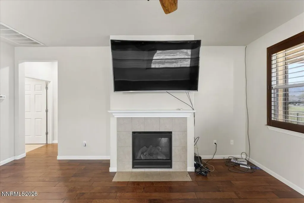 654 St Andrews Dayton NV 89403