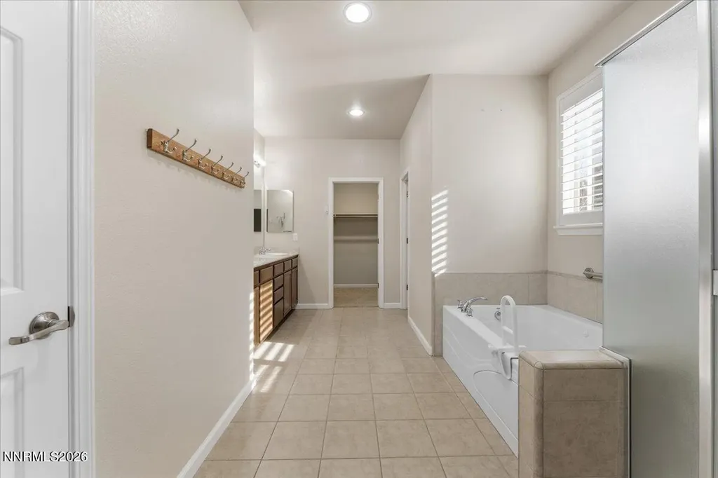 654 St Andrews Dayton NV 89403
