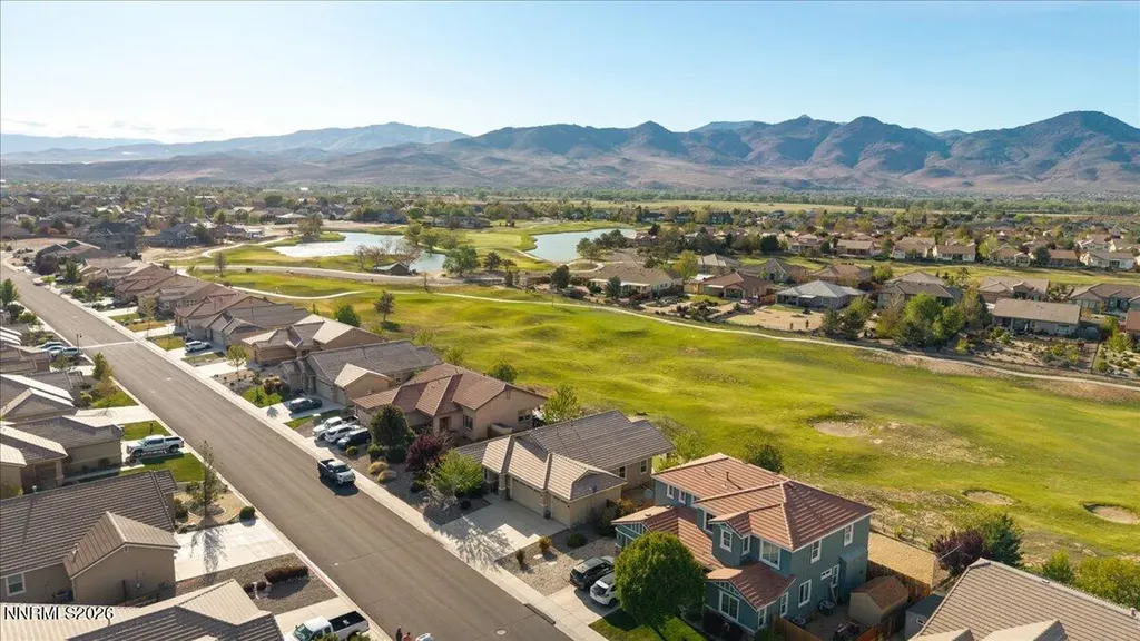 654 St Andrews Dayton NV 89403