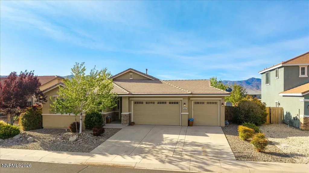 654 St Andrews Dayton NV 89403