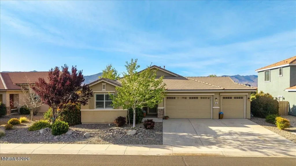 654 St Andrews Dayton NV 89403
