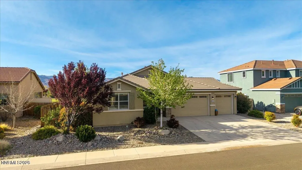 654 St Andrews Dayton NV 89403