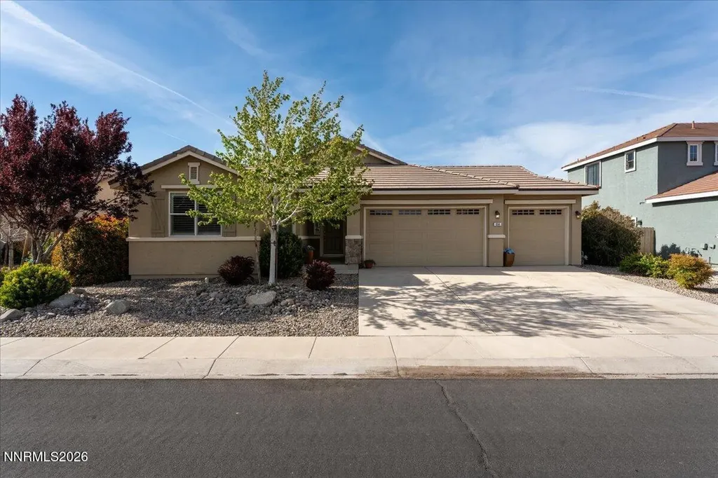 654 St Andrews Dayton NV 89403