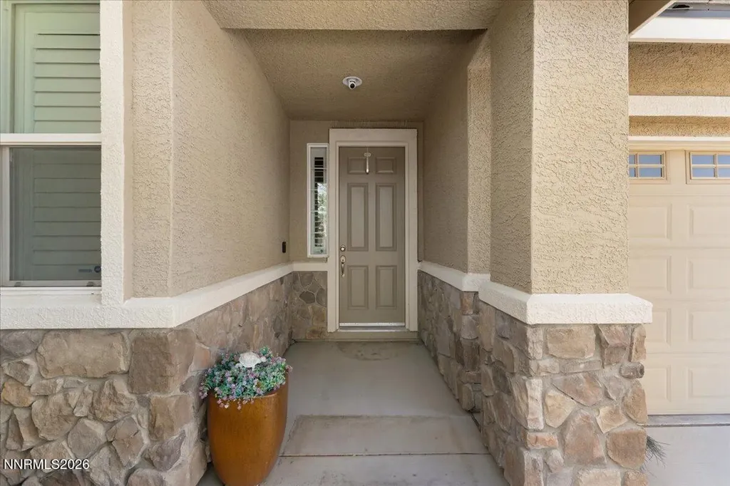 654 St Andrews Dayton NV 89403