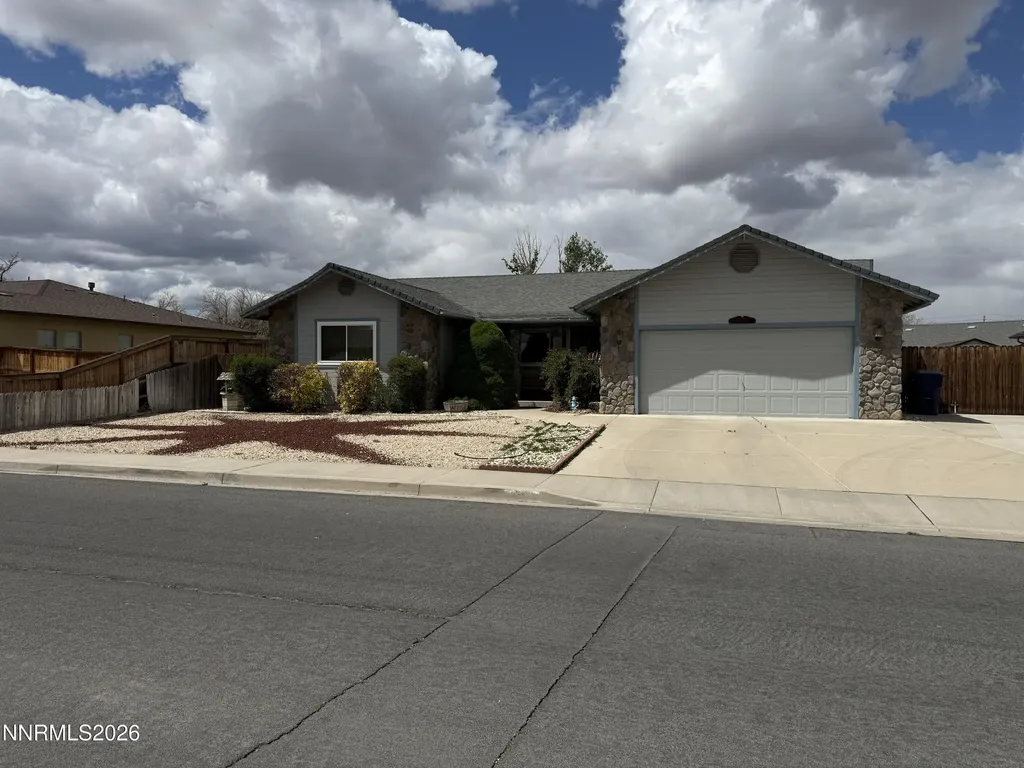 685 Palomino Fernley NV 89408
