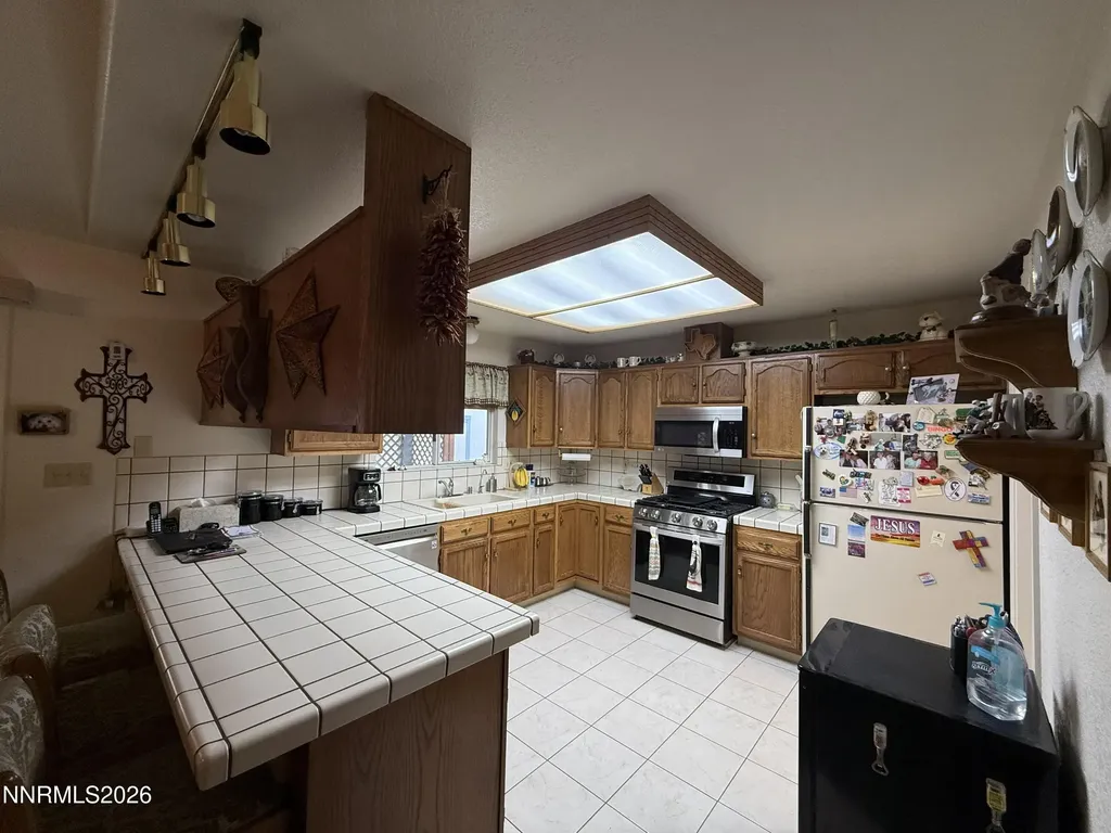 685 Palomino Fernley NV 89408