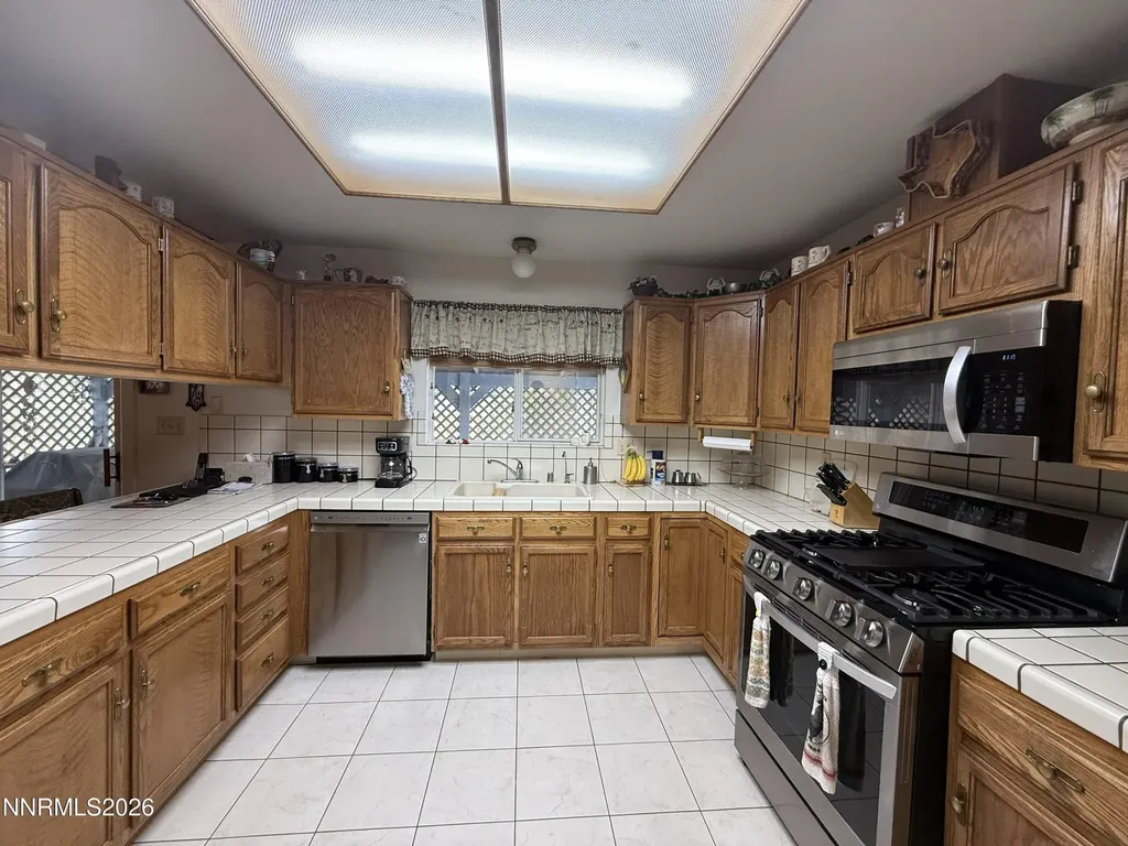 685 Palomino Fernley NV 89408