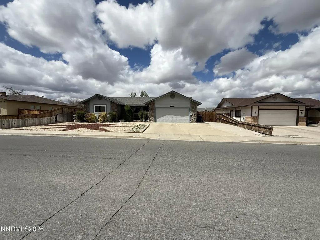 685 Palomino Fernley NV 89408