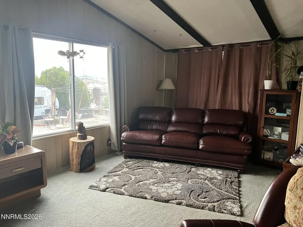 6125 Chimney Sun Valley NV 89433