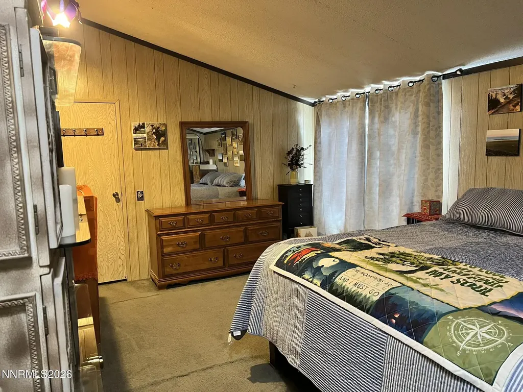 6125 Chimney Sun Valley NV 89433