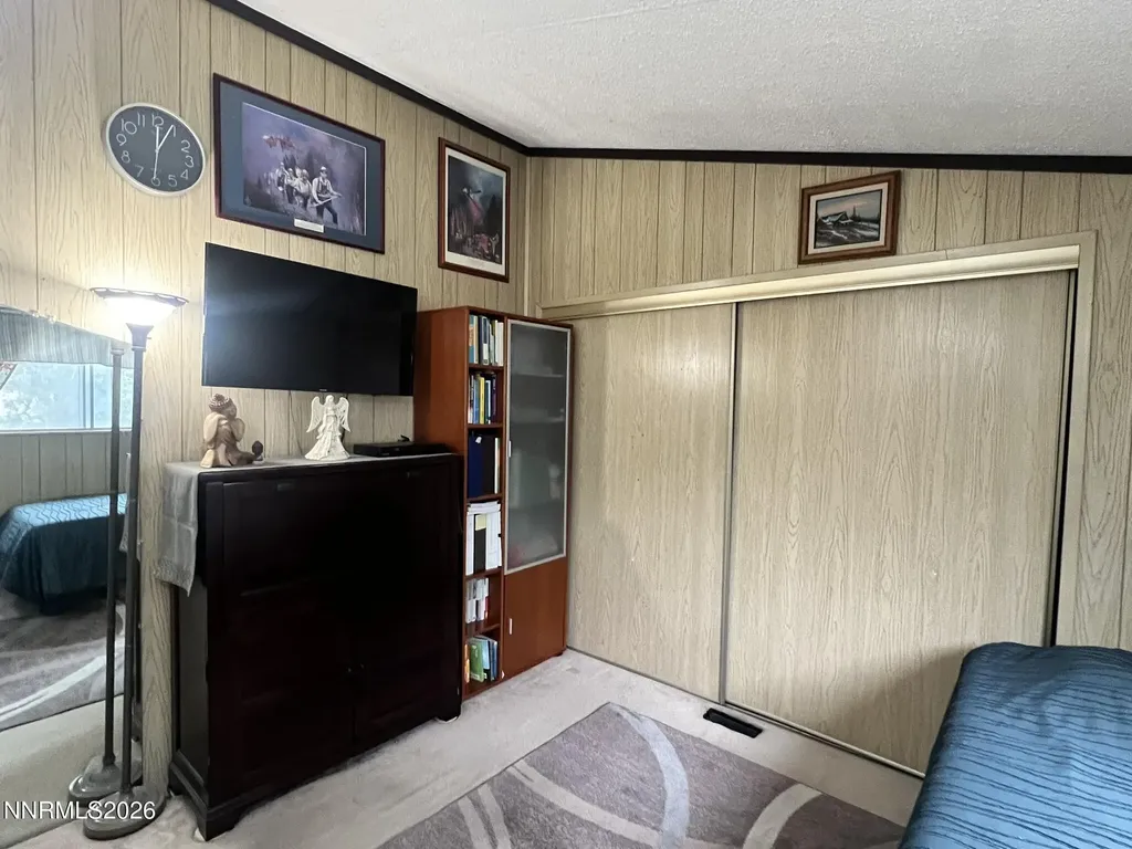 6125 Chimney Sun Valley NV 89433