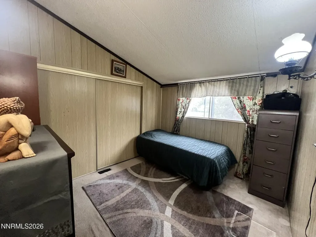 6125 Chimney Sun Valley NV 89433