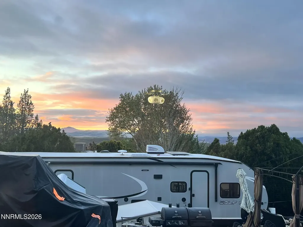 6125 Chimney Sun Valley NV 89433