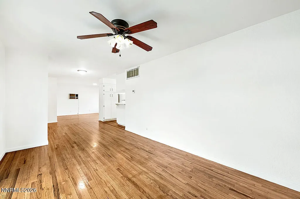 281 Devere Sparks NV 89431