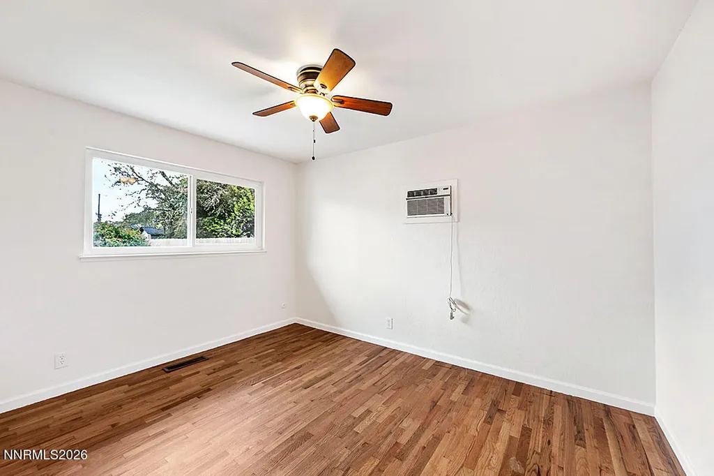 281 Devere Sparks NV 89431