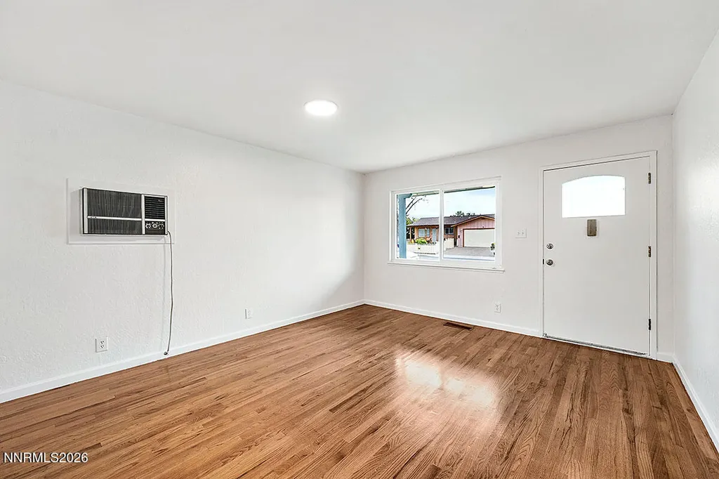 281 Devere Sparks NV 89431