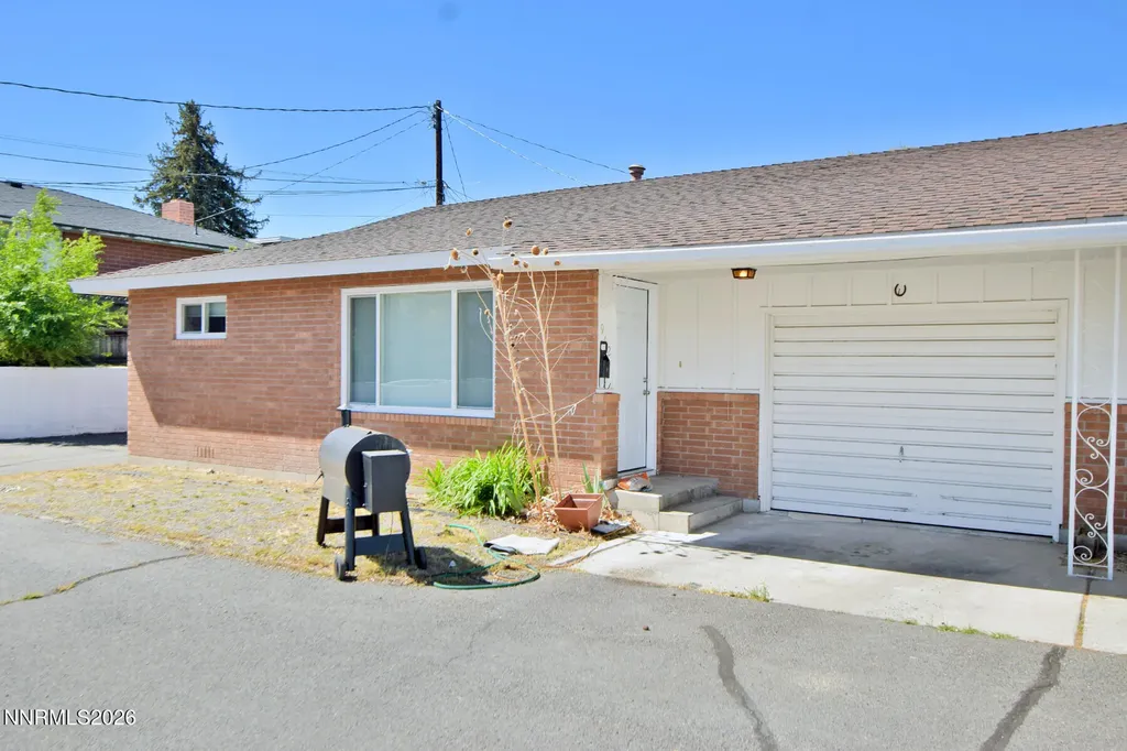 962 Roberts Reno NV 89502