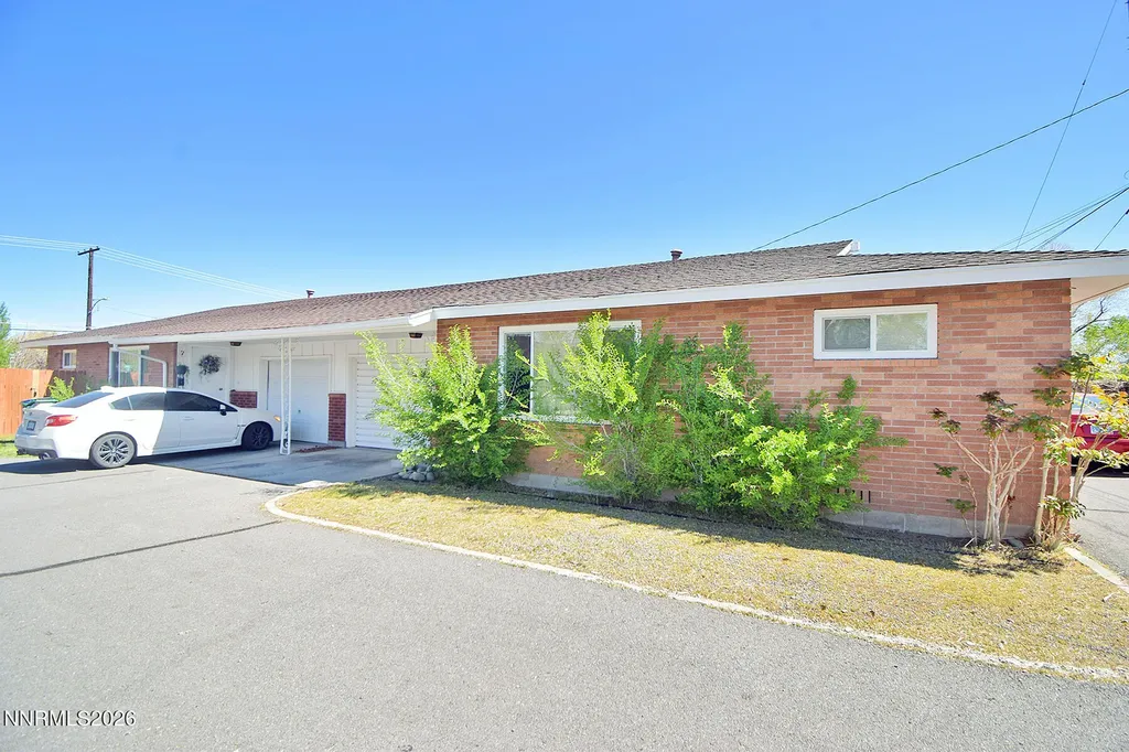 962 Roberts Reno NV 89502