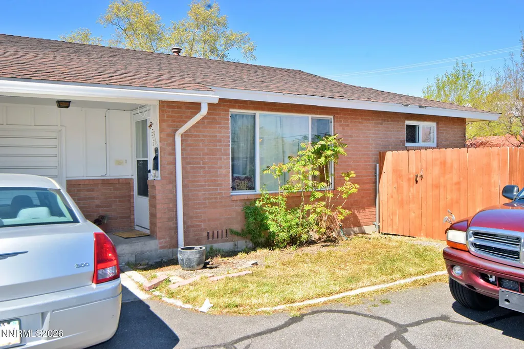 962 Roberts Reno NV 89502