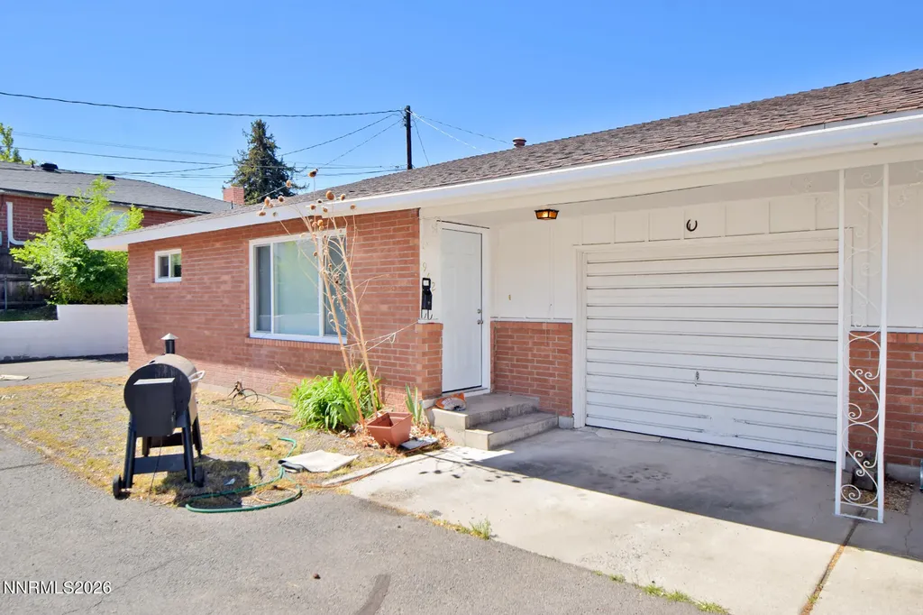 962 Roberts Reno NV 89502