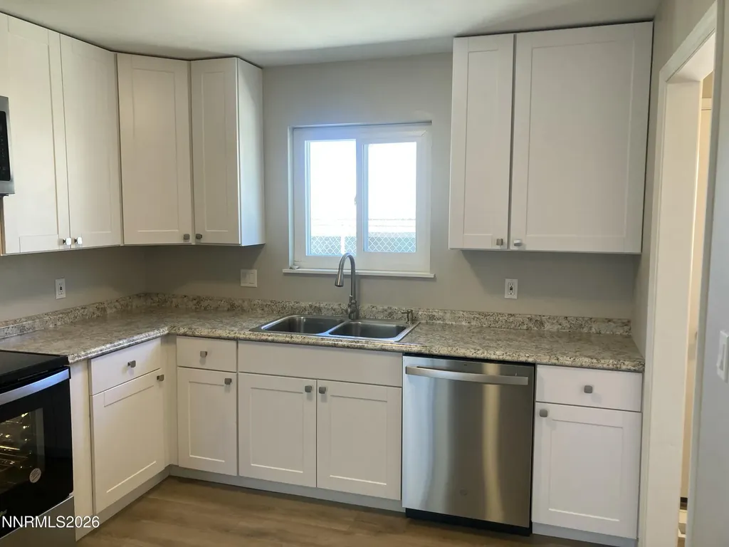 962 Roberts Reno NV 89502
