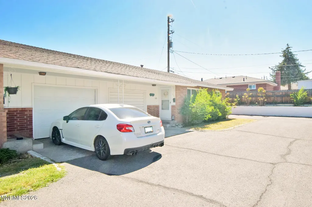 998 Roberts Reno NV 89502