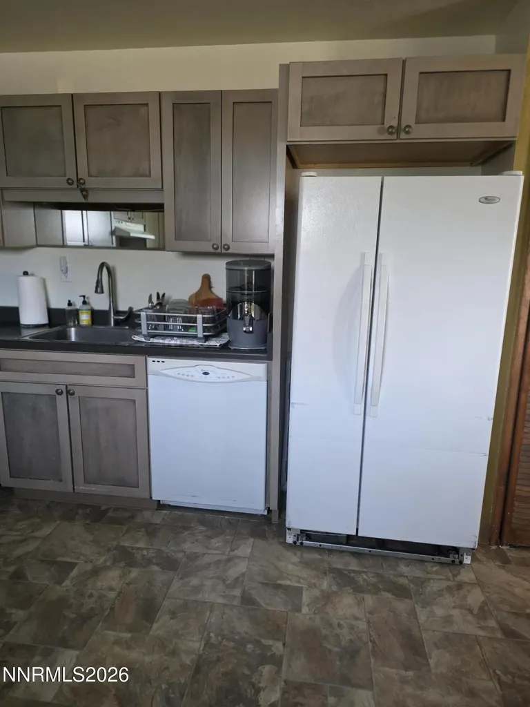 359 E Hawthorne NV 89415