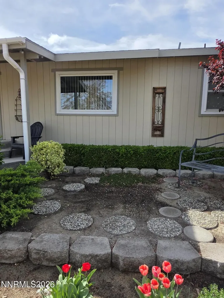 359 E Hawthorne NV 89415