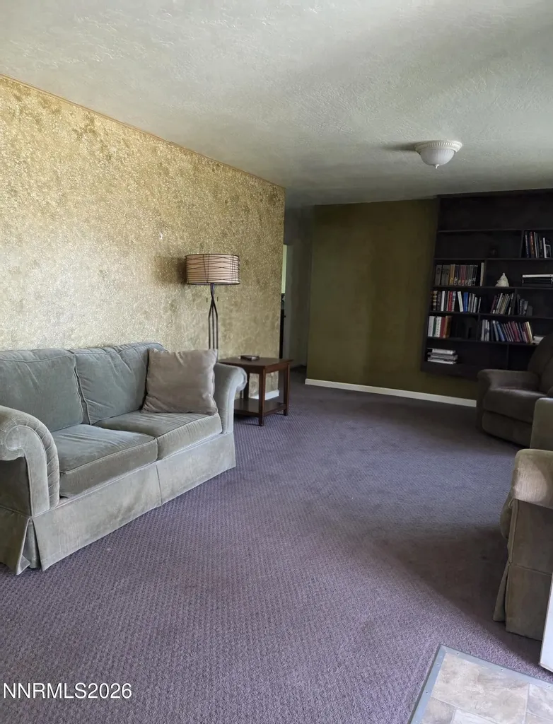 359 E Hawthorne NV 89415