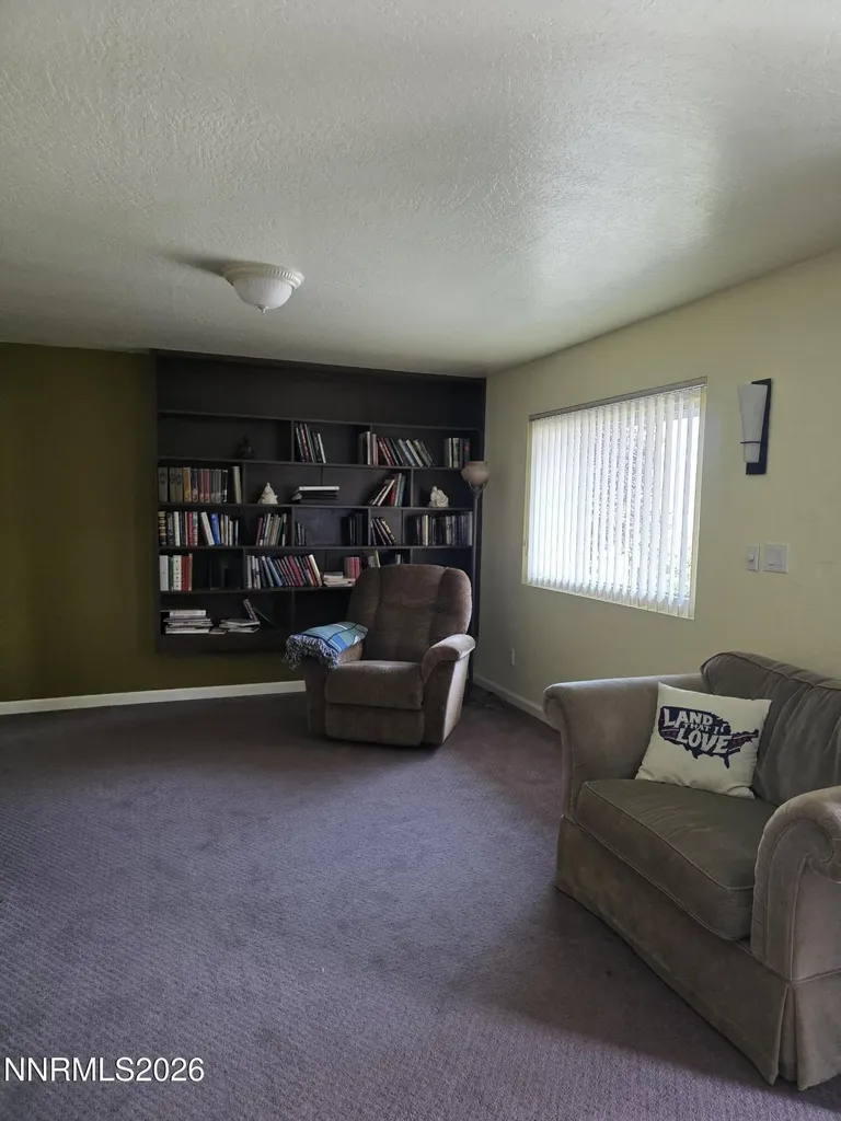 359 E Hawthorne NV 89415
