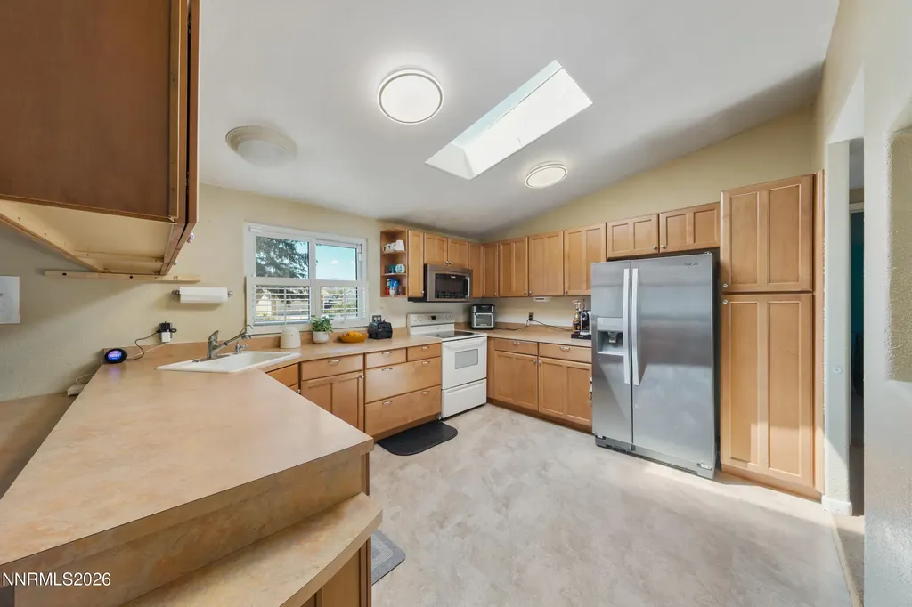 17505 Fantail Reno NV 89508