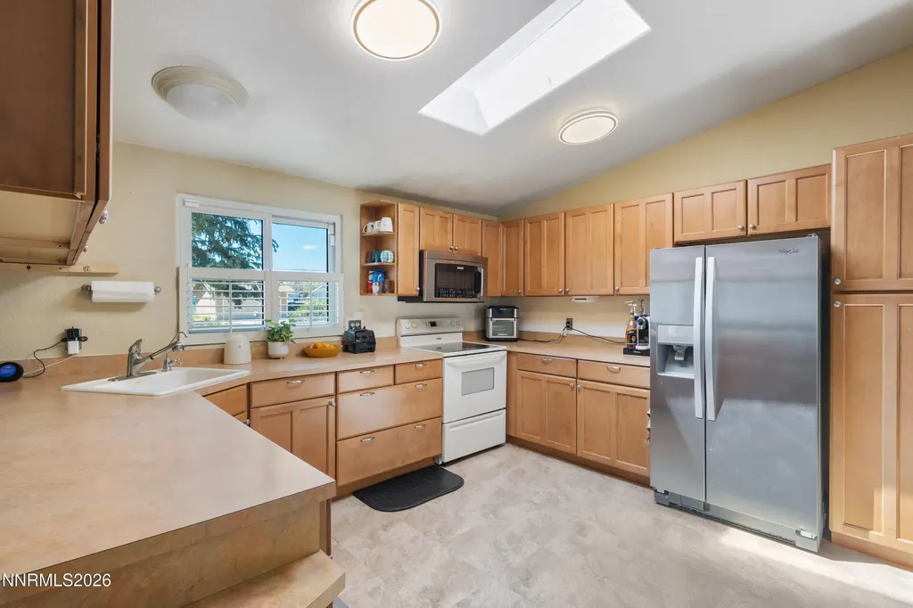 17505 Fantail Reno NV 89508