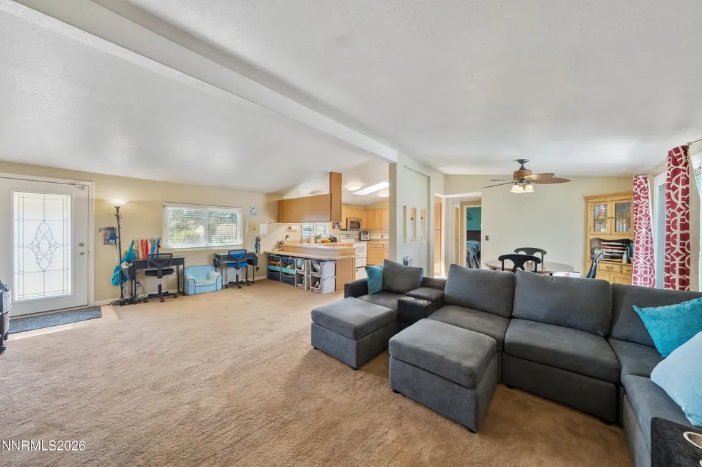 17505 Fantail Reno NV 89508