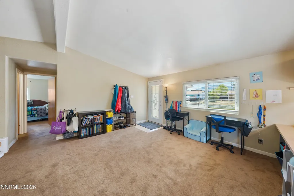 17505 Fantail Reno NV 89508