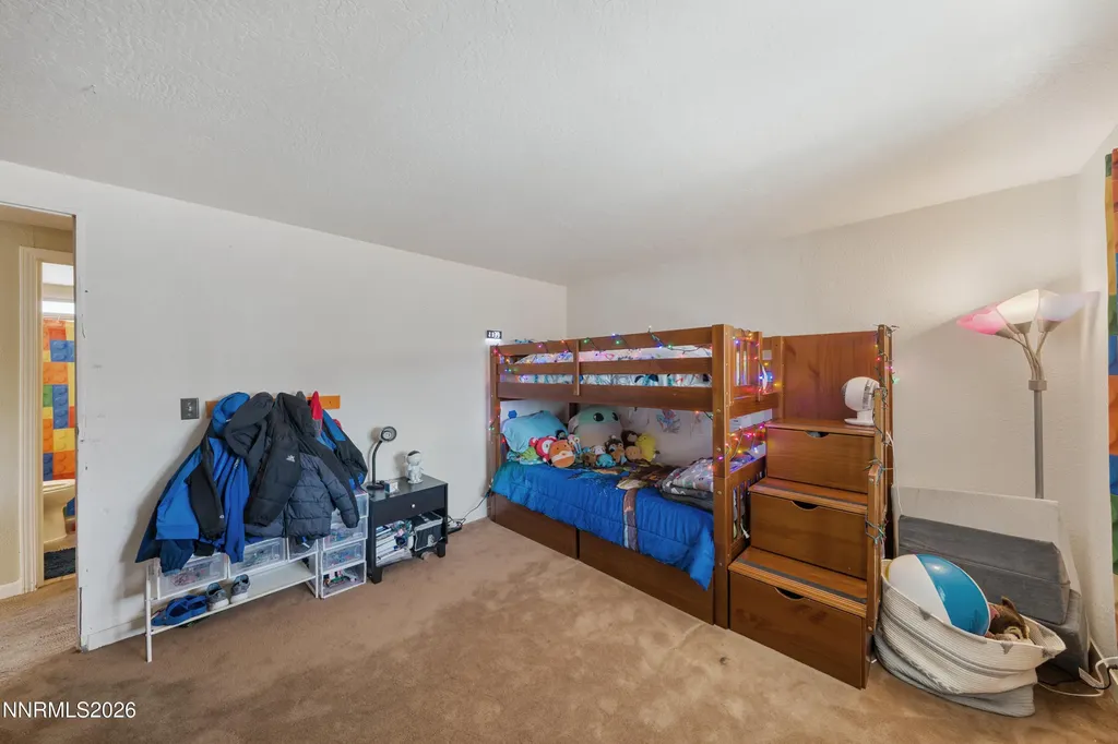 17505 Fantail Reno NV 89508