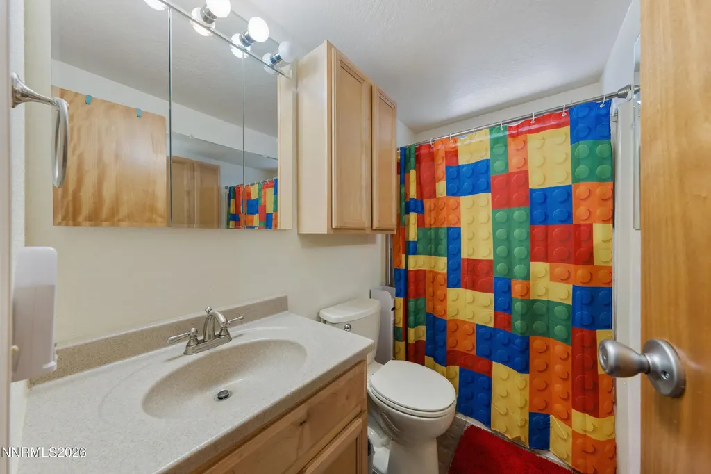 17505 Fantail Reno NV 89508