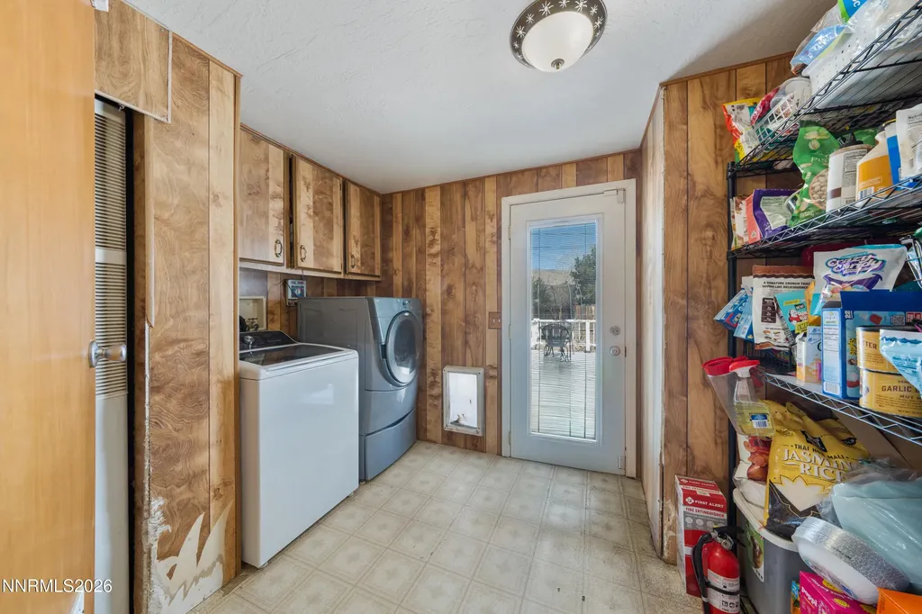 17505 Fantail Reno NV 89508