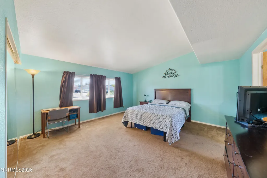 17505 Fantail Reno NV 89508