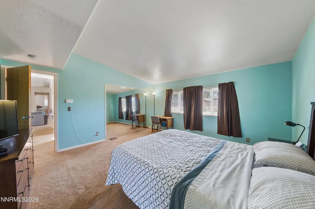 17505 Fantail Reno NV 89508