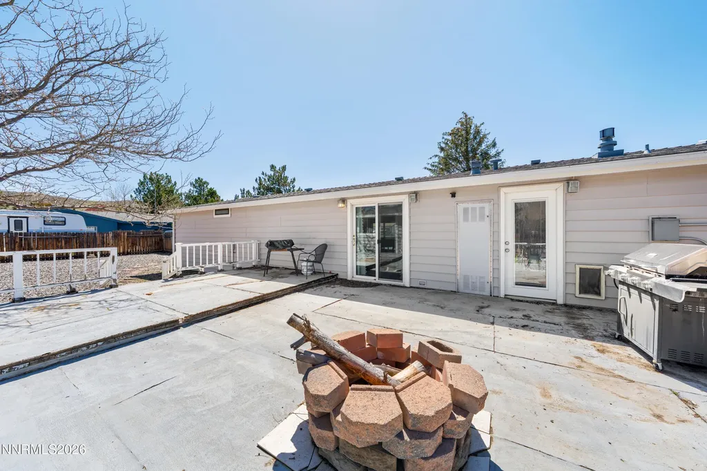 17505 Fantail Reno NV 89508