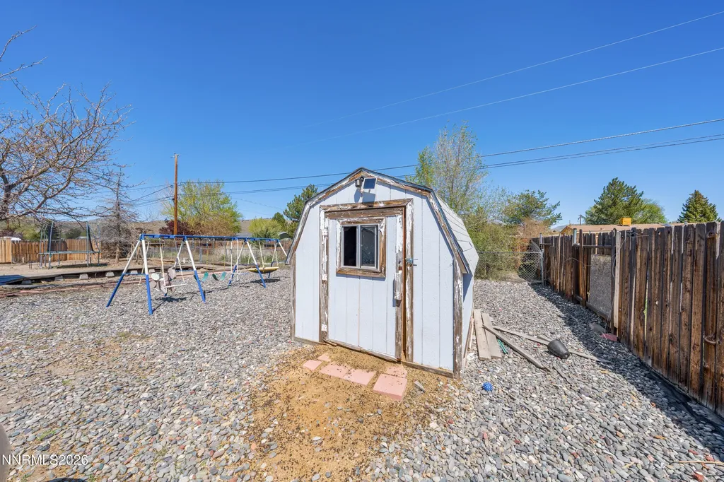 17505 Fantail Reno NV 89508