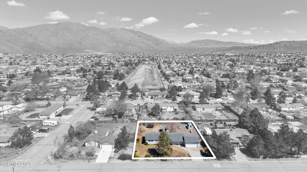 17505 Fantail Reno NV 89508