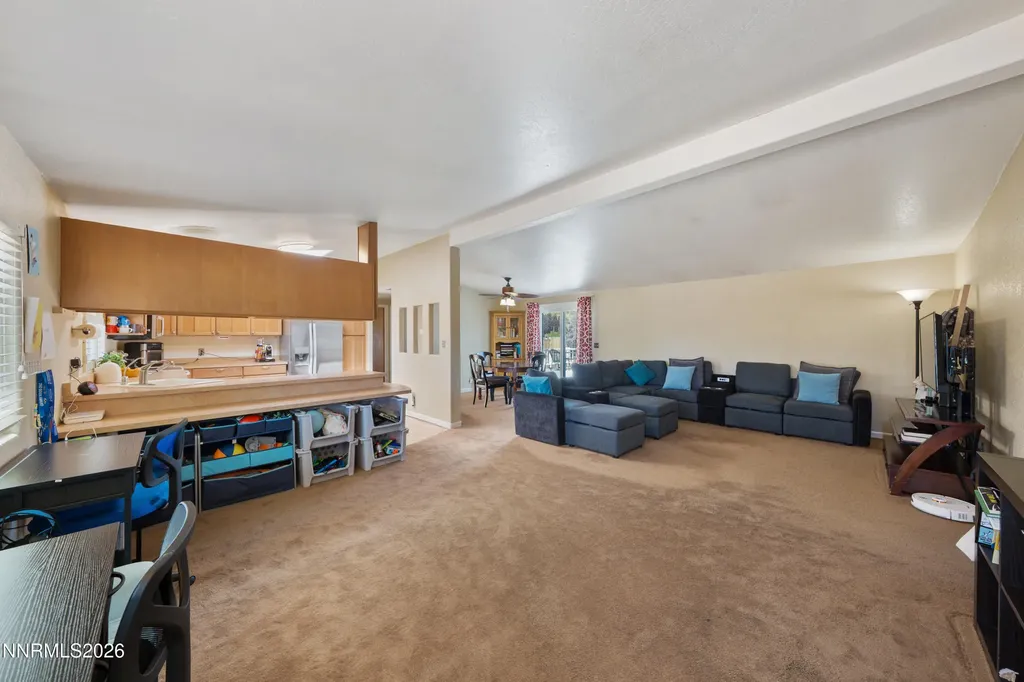 17505 Fantail Reno NV 89508