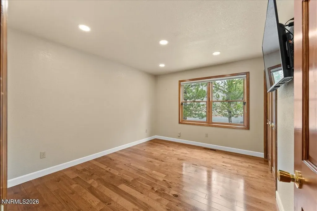 6304 Meadow Creek Reno NV 89519