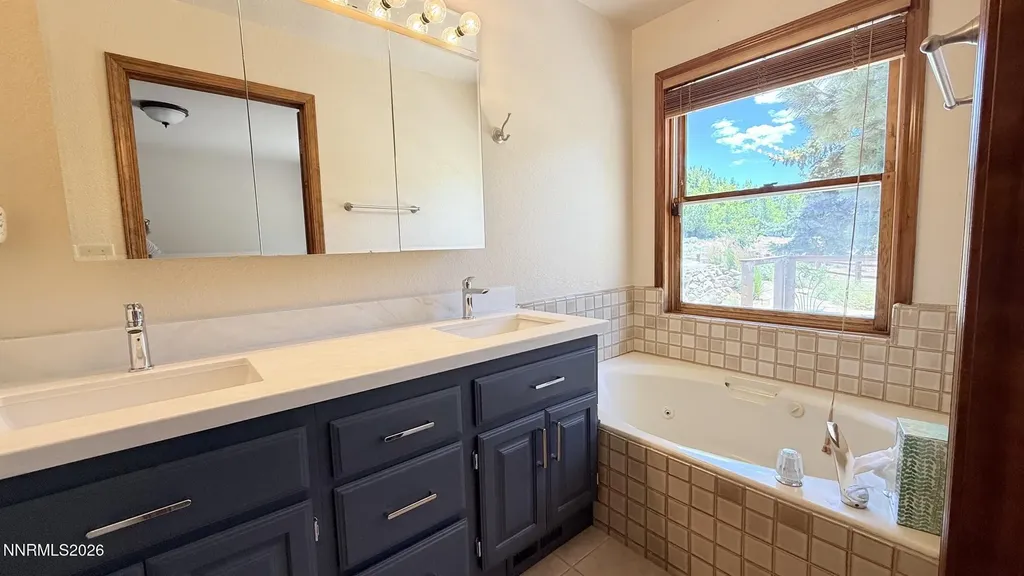 6304 Meadow Creek Reno NV 89519